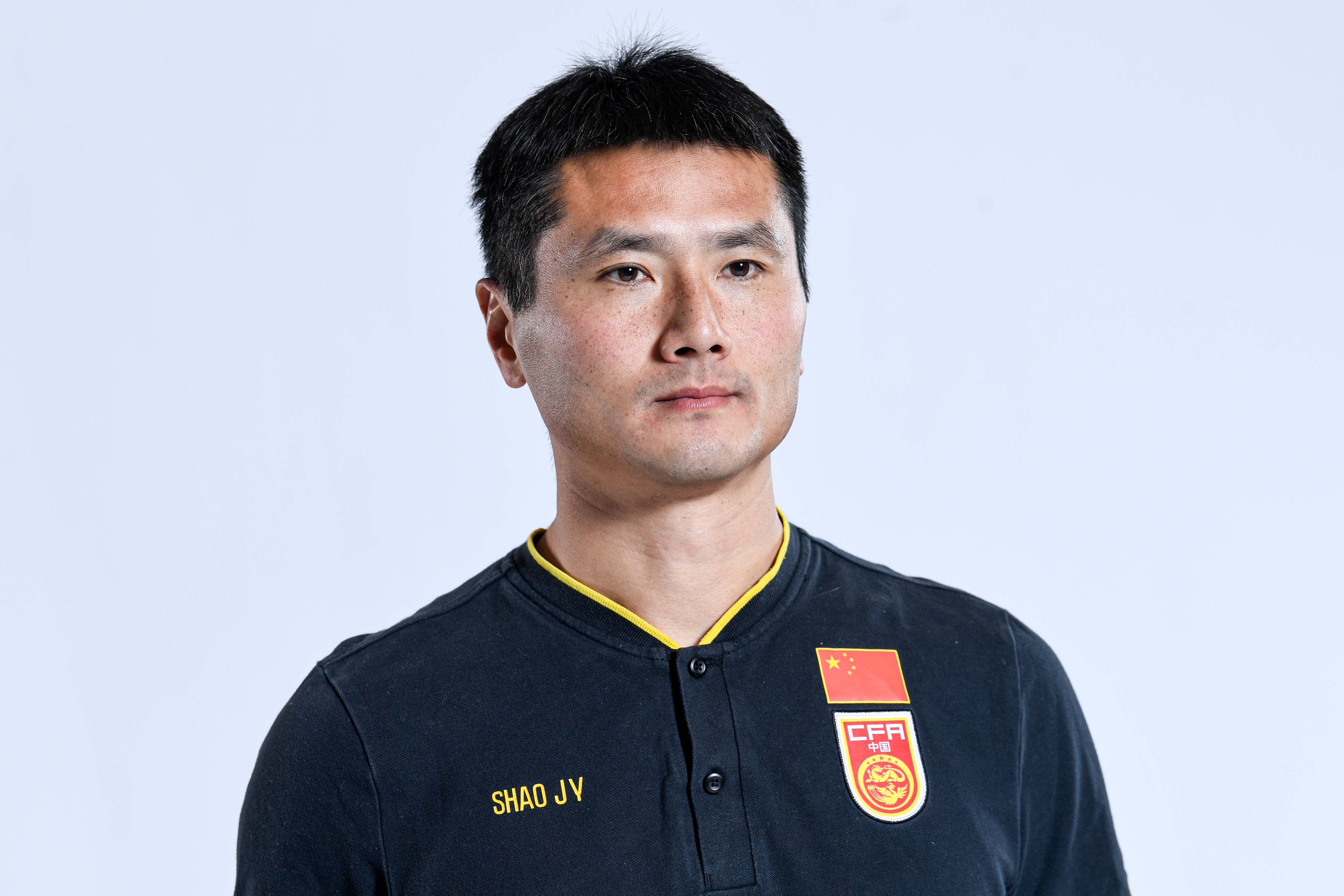 國足0-2喀麥隆 邵佳一臨場調(diào)整收效 進(jìn)攻頑疾未解