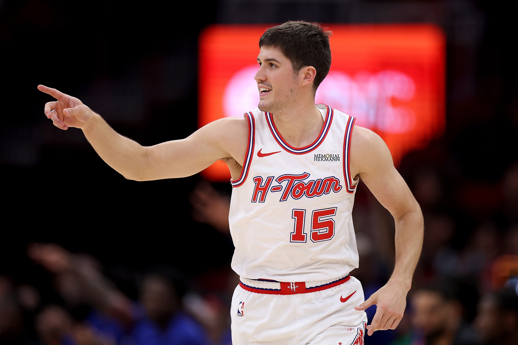 火箭主場戰(zhàn)爵士 謝潑德連續(xù)首發(fā)搭檔阿門杜蘭特
