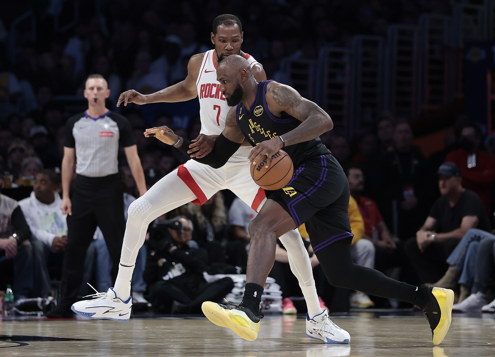 41歲詹姆斯39分鐘28+8+7 前NBA球員：對(duì)陣KD的年輕勁旅他仍是場(chǎng)上最佳