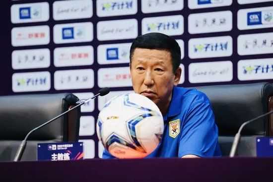 崔康熙：杯賽無(wú)退路，需提防進(jìn)攻脫節(jié)；李源一向球迷道歉