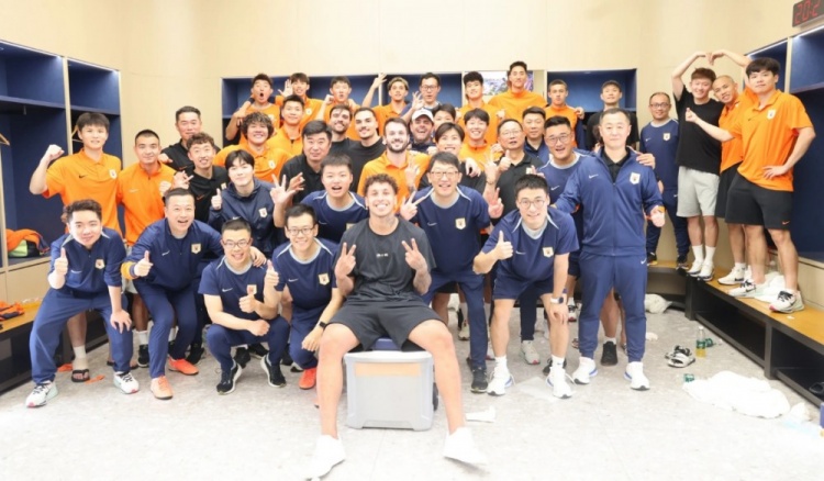 王大雷社媒調(diào)侃“只記得2-0” 盛贊張玉寧進球無效仍精彩